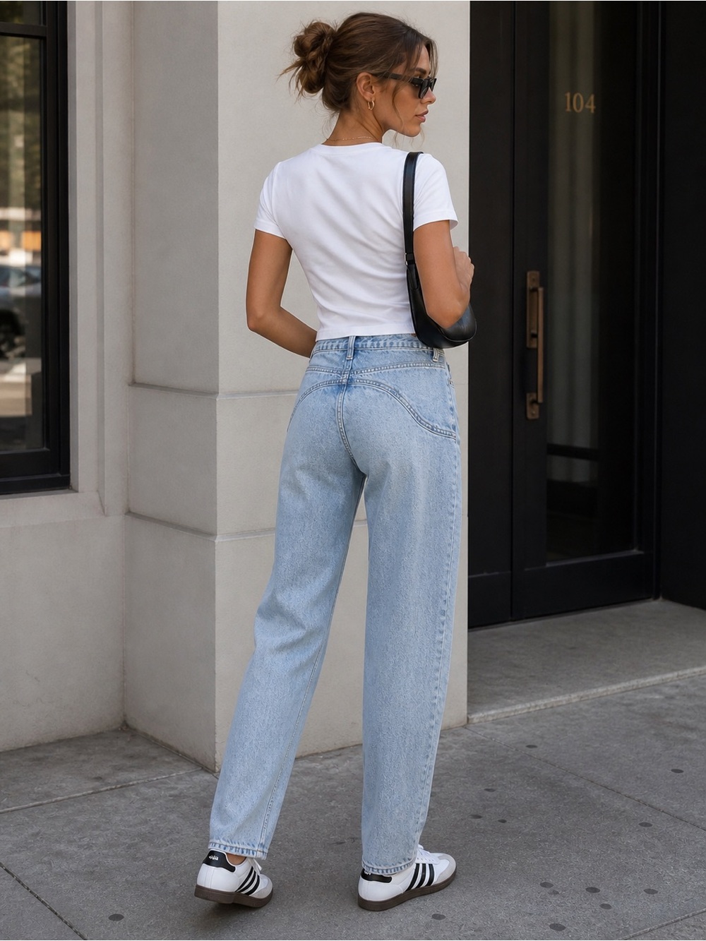 John Galt Shanghai Light Wash High Rise Mom Jeans Small Cotton Brandy Melville